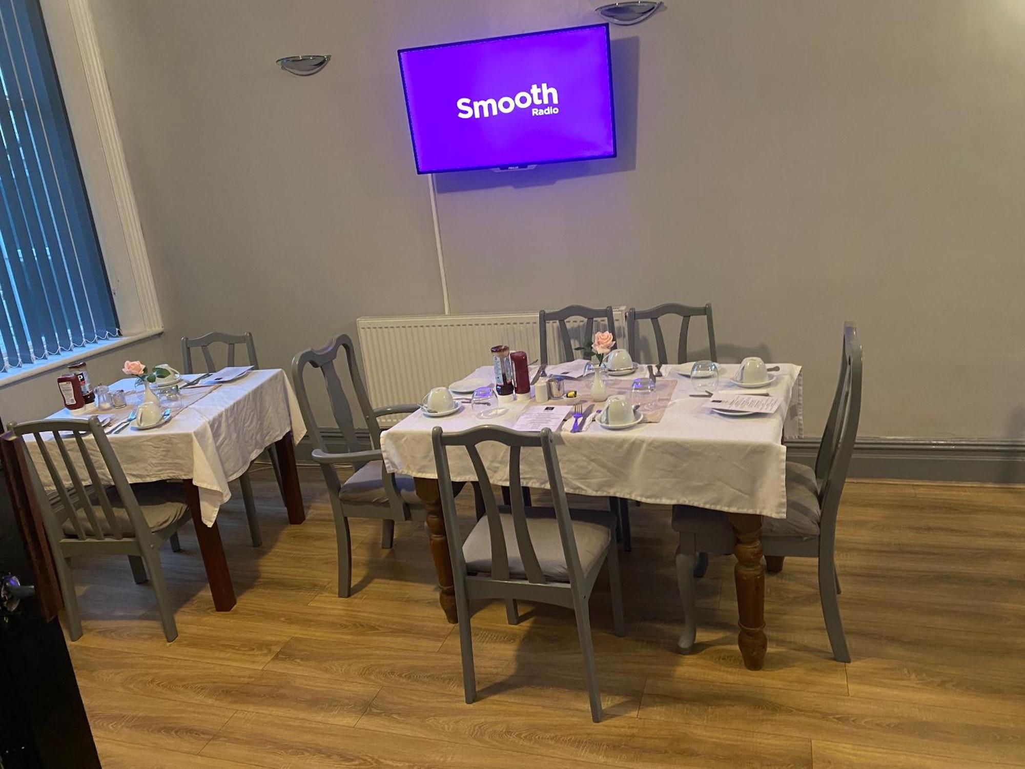 Отель Bradburys Of 4*